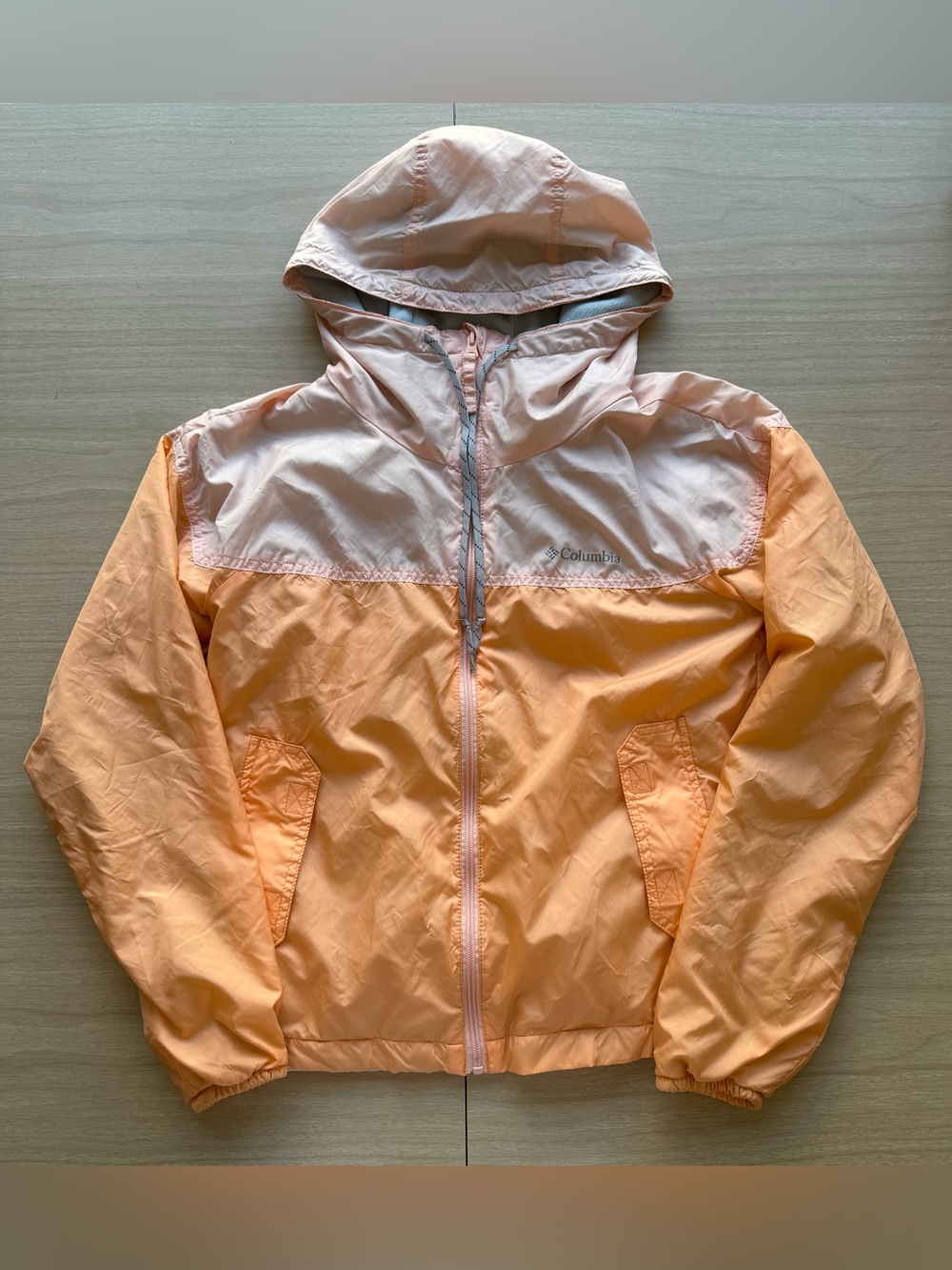 Columbia Women’s Peach and Pale Pink Hooded Windbreaker with Fleece Lining XS